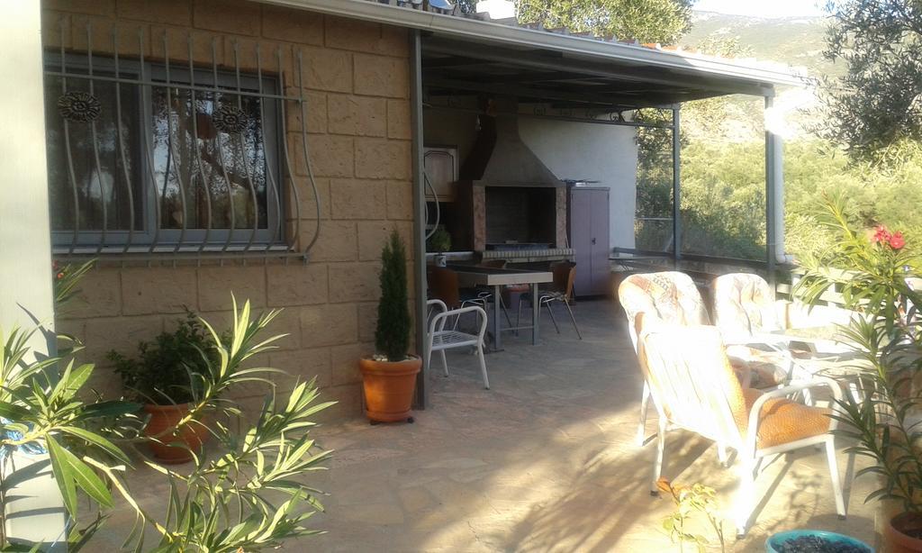 Sunny Holiday Home Kalamata Ngoại thất bức ảnh